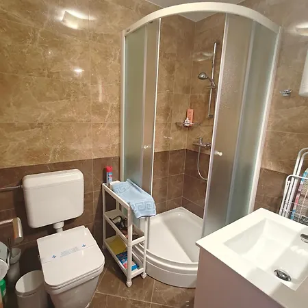 Aurora Apartment *